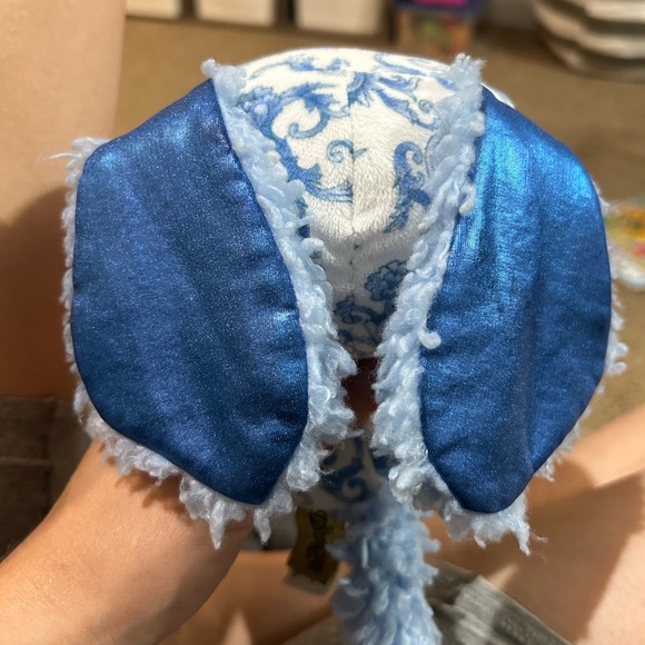 Lin LeBleu P.Lushes Pets - Picture 6 of 9